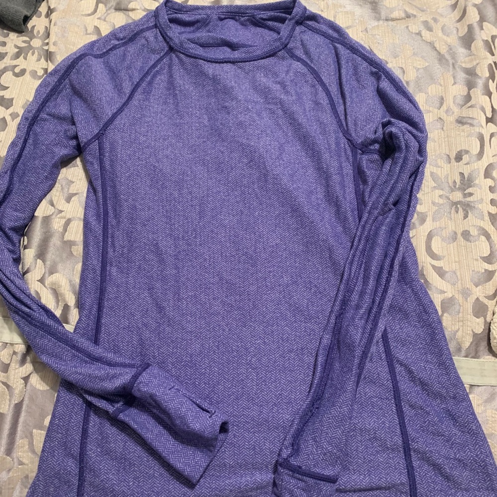 Saucony long sleeve herringbone pattern top